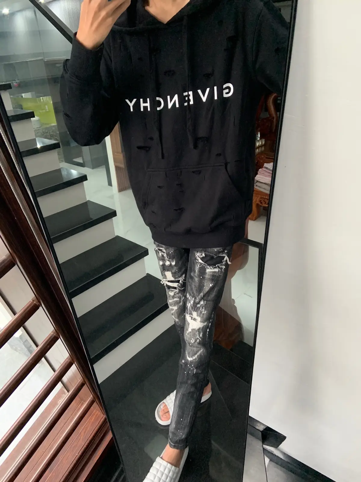 Muốn nhìn thấy mặt sáng của bóng tối &