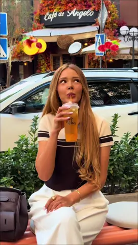 🍑 Buontalenti — Ֆլորենցիայի ամենահամեղ մրգային ֆավորիտը Այս բույրը իրական մրգային դեսերտ է՝ ստեղծված նրանց համար, ովքեր սիրում են քաղցր, փափուկ ու հյութեղ բուրմունքներ։ 🍨 Դեղձի սորբե, կրեմային վանիլ, թարմ մրգային ակորդներ — այս ամբողջը միասին ստեղծում են զգացողություն, будто ձեր մաշկին բացվում է նուրբ, զովացնող պաղպաղակ։ 🥭 Քաղցր, բայց ոչ ծանր։ Մրգային, բայց նուրբ։ Իսկ վերջում՝ մետաքսային շլեյֆ, որից շրջապատը ուղղակի չի կարողանում կտրվել։ ✨ Buontalenti-ն միշտ առանձնանում է՝ լինի դա ամառային կեսօր, թե ցուրտ օր, երբ ուզում ես քաղցրություն ու տաքություն։ Հասցե՝ Մաշտոց 40 Առաքում Երևանում և ՀՀ մարզեր 012 500-600, 044 500-700 www.lifestyleperfume.am