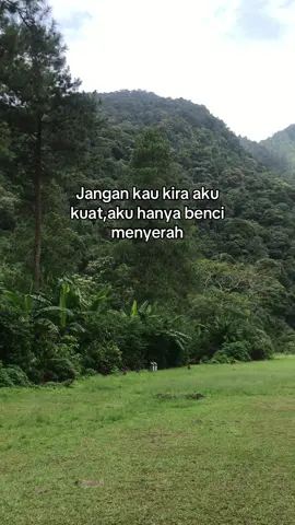 Jangan kira aku kuat#fyp #fouryoupage #fouryou #setorywa 