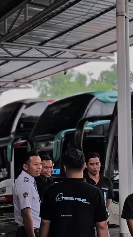 trending topic 2025🔥🔥🔥 @annas00324 @syahrul_furqon @official_sakhira003 @officialrimbaraya  #rimbaraya #videobusindonesia  #cinematicbus #fyp 