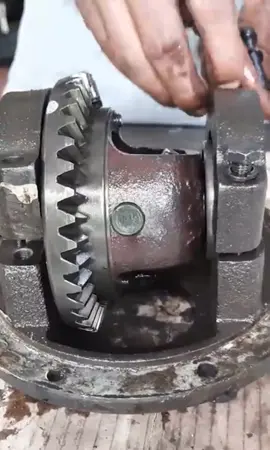 Building a chain drive differential for a three wheeled ATV P10. #mechanic #DIY #typ 