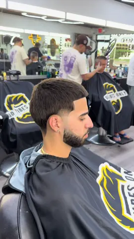 @marlonblendzz tap in📲🔥 #goodvibezonlybarbershop #barbershop #miamibarber #305miami 