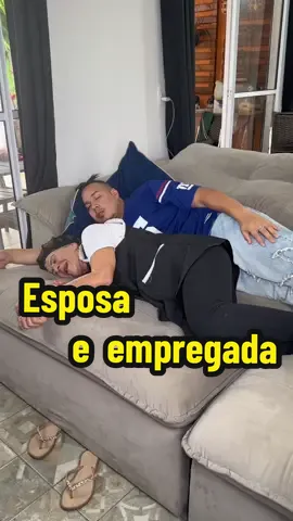 Então ela não é a mãe biológica? 😱 #Dreamina #Dreaminapartner #seedream4 #posterdesign 