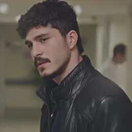 If he was the assignment i'd get an A+  &  Copyright © STAR TV. All rights reserved.   #yusuf #yusufkiliç #sahipsizler #turkishseries #edit 