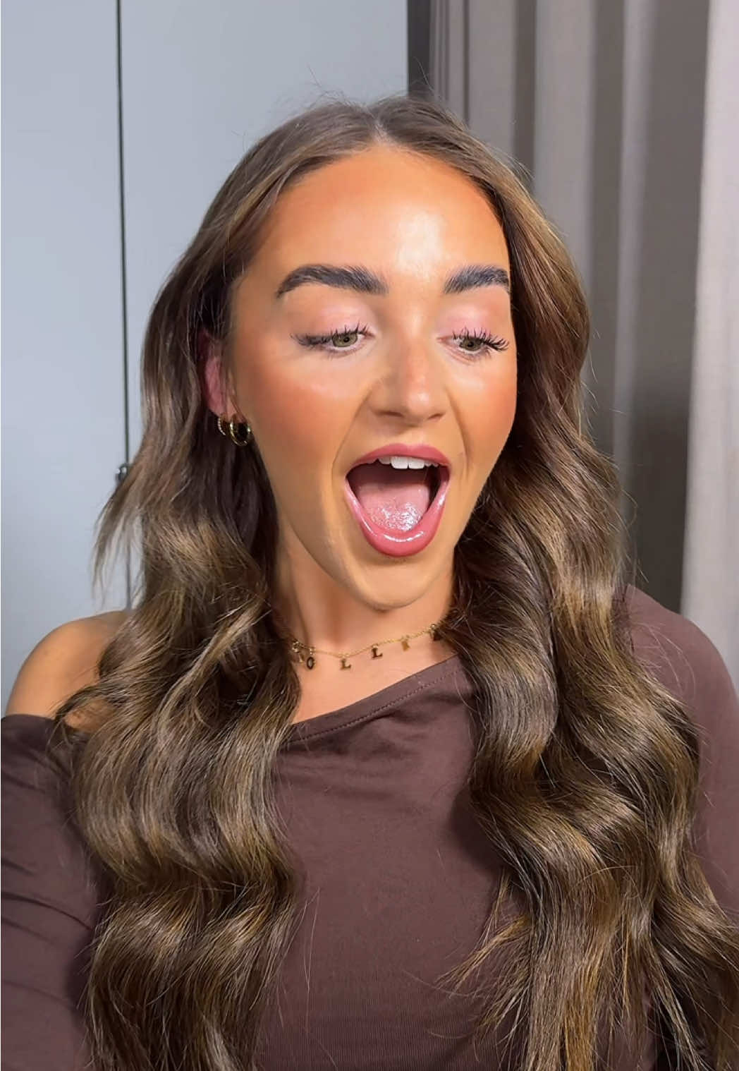 @rimmellondon new multi tasker turbocharged glow illuminator ⭐️ my new absolute must haves in my makeup bag 👌🏻 #makeup #glowymakeup #makeuptutorial #rimmellondon #fyp 