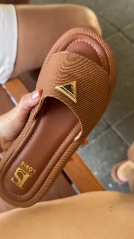 Perfeita tá ? #tamanco #sapatos #calcadofeminino #plataforma 