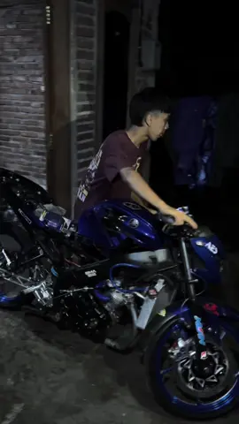 tangi wes wayah e..!!!#fypシ゚ #vixion #vixion200cc #salatiga24jam #demongank💙 