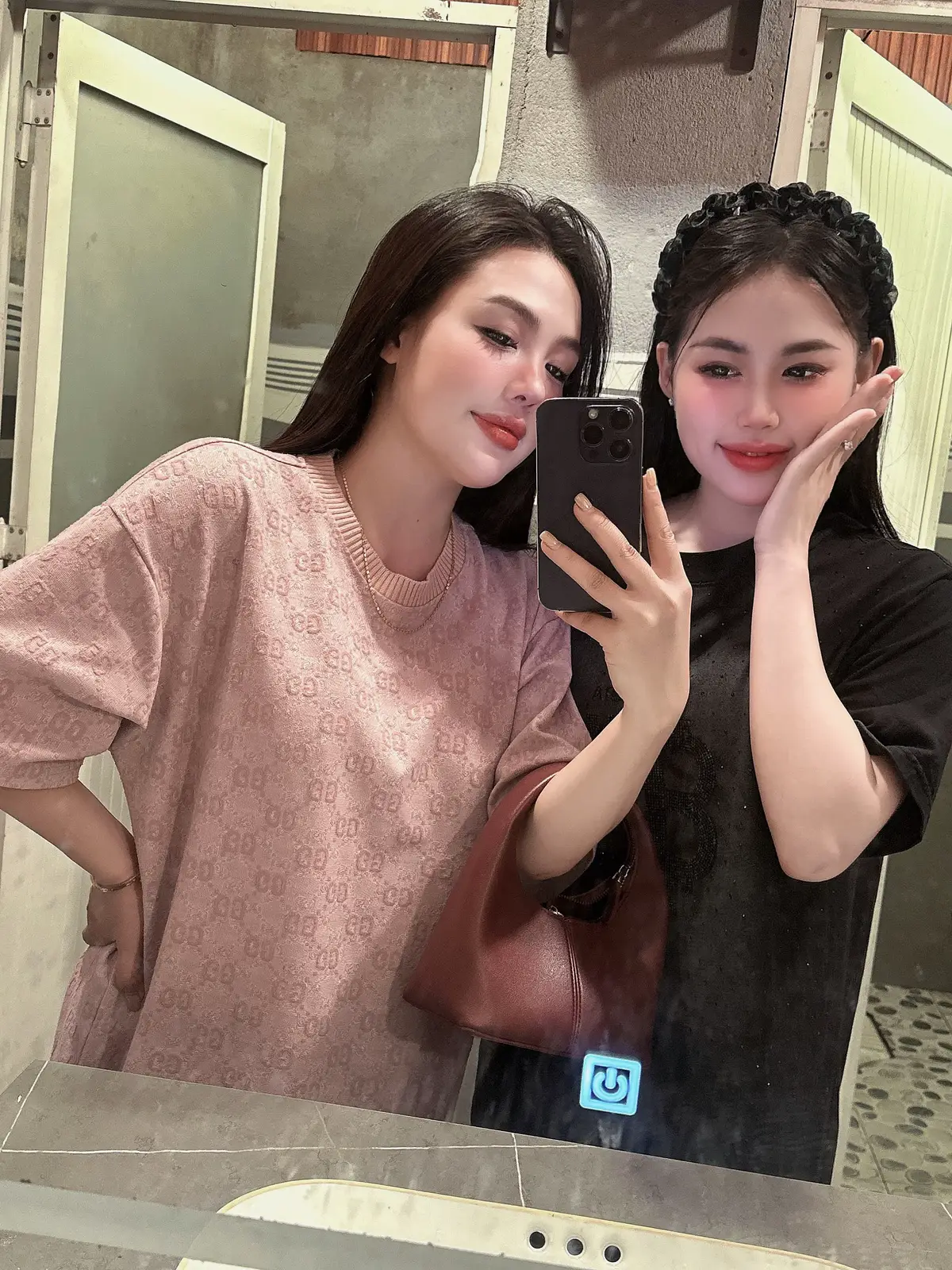 Đội hình trảng boom kiếm fen nhậu hihhi