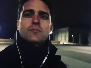 Life when you leave the house at 7am and return at 9pm every day #berlin #PedroAlonsoOchoro