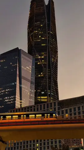 🎼🖤 #foryou #viral #اكسبلور #الرياض #مترو_الرياض 