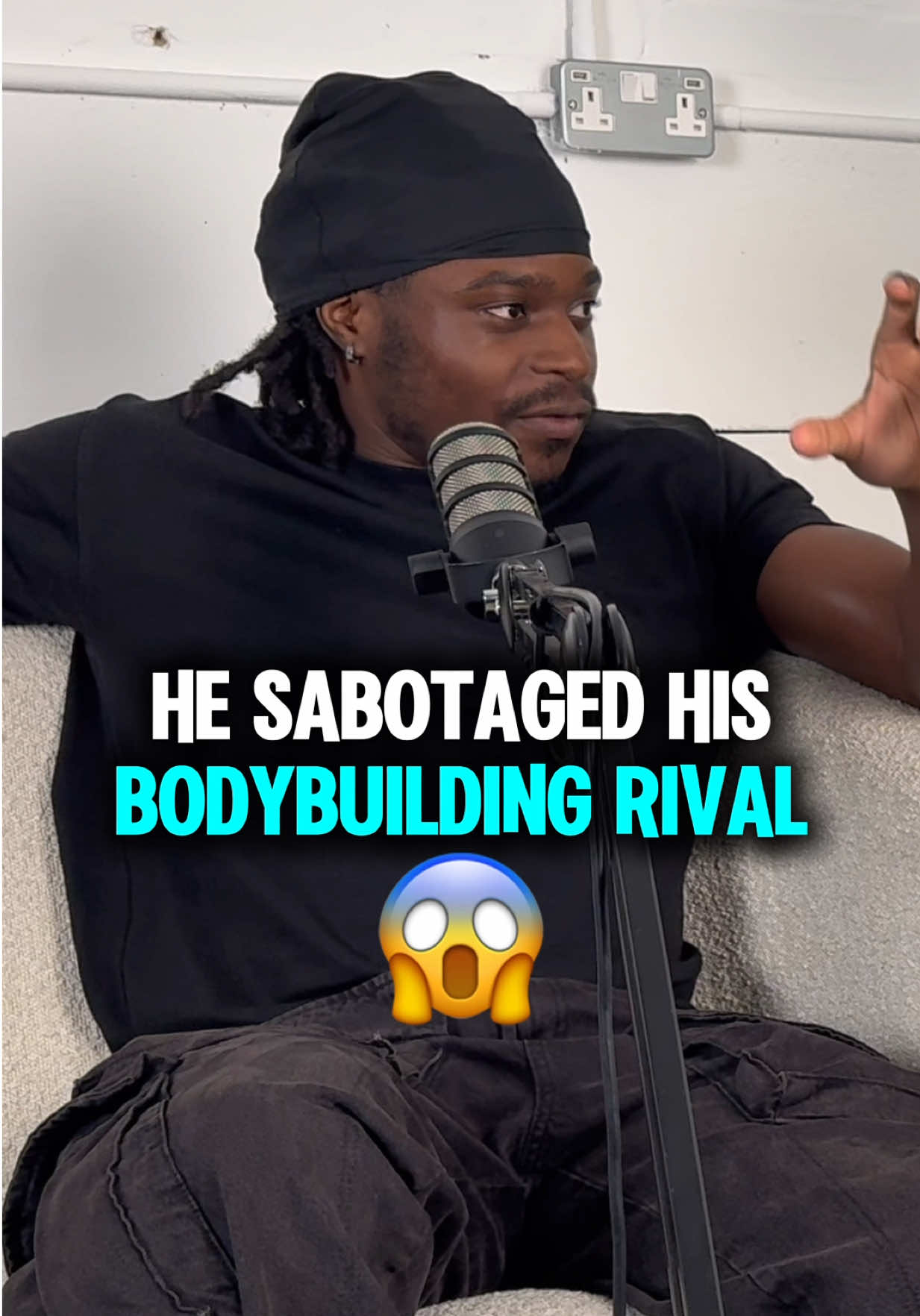 SABOTAGING HIS RIVAL 😳 @Dloc_2 #fyp #gym #GymTok 