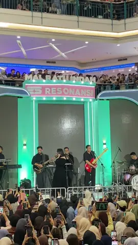 #mallratuindahmakassar #bernadya #bernadyamakassar #bernadyasatubulan #konsermakassar 