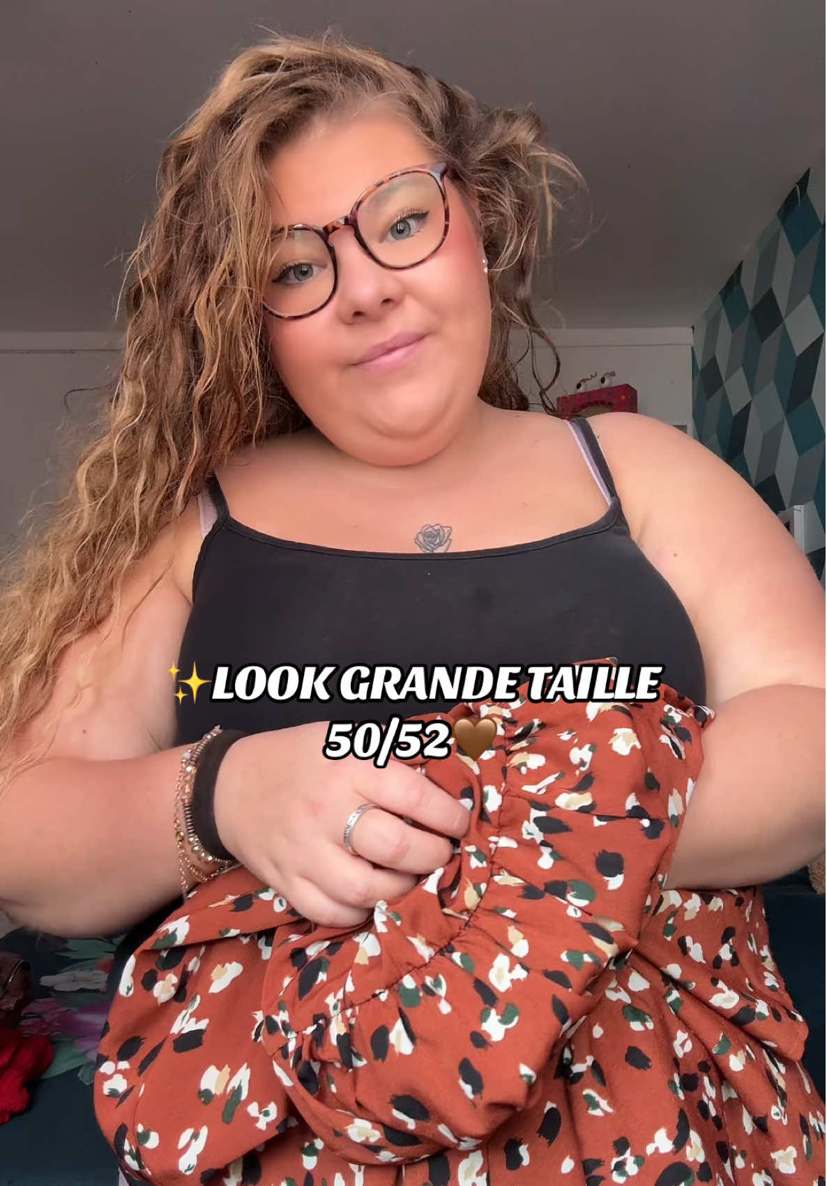 Look grande taille mes beautés 🤎✨ 👗@SHEIN France  🧦@Dim Paris  👢@Gabylou  #curvy #grandetaille #grosse #plussize #pourtoi 