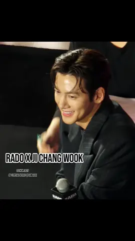 เอ็นดูวว อุคจ๋า เขินอะไรน๊าา หรือไม่รู้จะเอามือไปไว้ตรงไหน เดี๋ยวจับนาฬิกา ดูเวลา เดี๋ยวลูบผม  งืออออ ทำอะไรก็น่ารักไปหมดเลยย 🥺🥺  💜 #radoxjichangwook #jichangwook #radothailand #จีชางอุค지창욱 #themanipulated 