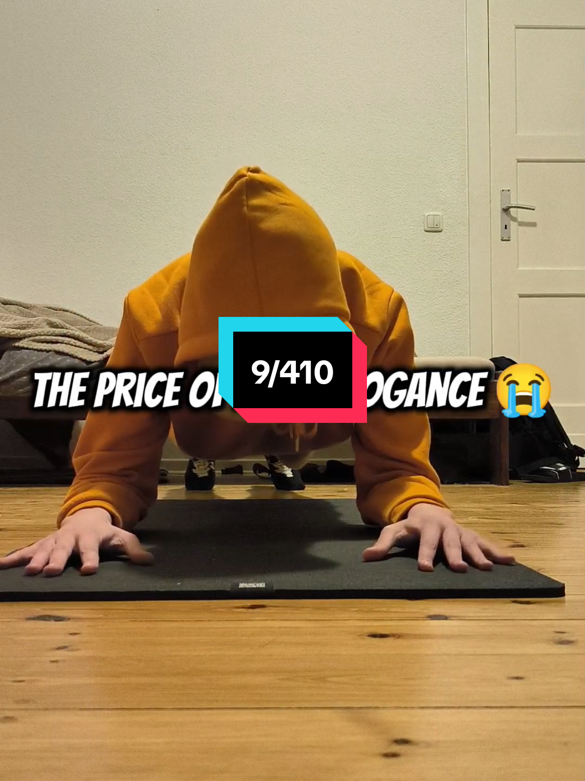 Day 9🔥✊ Tiger pushups: as @monkey D luffy  requested 🤝🖤 I'm open to other challenges and suggestions!! 😁💪 #pushups #calistenics #challenge #motivation #discipline 