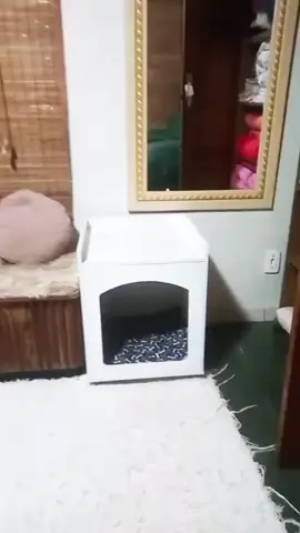 ​A solução pra quem ama pet mas não abre mão da decoração! 🤯 Casinha de cachorro que vira mesa de cabeceira. Meu pet amou! Link na Bio! 🔥 Comente 
