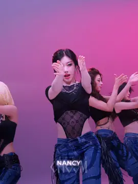 Capek repost 😵‍💫  #chaeryeong #itzy #hanasq 