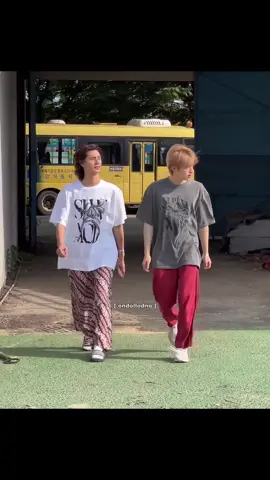 Outfit nongki di warmindo  #jooyeon #gaon #xdinaryheroes #fypシ゚ 