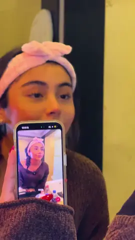 Me tocó maquillar a @Isaa 💗 … ¡y quedé sorprendida de lo linda que le dejé su carita! 😳💄 Juro que fue lo mejor que pude hacer jajaja ✨ #makeuptutorial #grwm #littlemapa #modofancy #isagrwm 