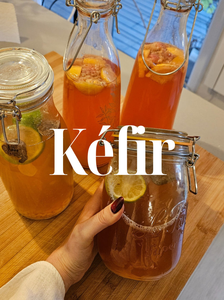 Moi c'est Elise et je te partage toutes mes astuces et mon quotidien anti-inflammatoire pour mieux vivre avec mon hyperthyroïdie, hypothyroïdie et endométriose! Mon livre 