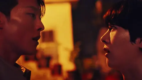 i LOVE how she get him wrapped aroung her fingers every SINGLE time😝 #dynamitekiss #jangkiyong #ahneunjin #dynamitekissep4 #fypkdrama 