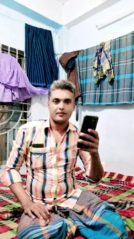 কেমন  করে কবর দিবি তোরা আমার লাশ আমার বুকের মধ্যেখানে পিয়া করে বাস 