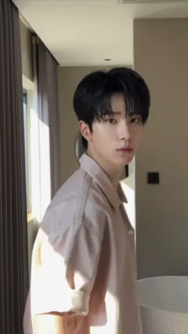 เอินเอิน.. 🤍 #yuchengen #yuchengen余承恩 #อวี๋เฉิงเอิน #พระเอกจีน #กําแพงเมืองจีนสูงมาก🇨🇳 