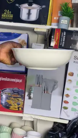 VENEZ ME SOUTENIR S'IL VOUS PLAÎT C'EST DU 11 AU 14 DÉCEMBRE ❤️ À AKPAKPA MIDOMBO 🥰 STAND 22 #hansservices1 #ustensilescuisine #nathaliehanfan #cejour-là 