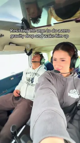 Fighting my intrusive thoughts #zerogravity #prank #aviation #pilot #fyp 