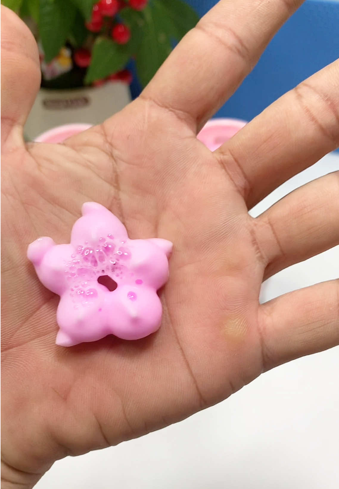 Bọt rửa tay hình cánh hoa #giadungtienloi #nuocruatay#botruataycleanz #viral #xuhuong 