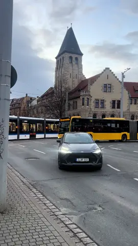 TAETER TOURS aus Dresden in Jena  Wagennummer: 900 509-0 Linie: SEV 5 Lobeda-Ost  Aufgenommen: 19.11.2025 Uhrzeit: 16:19 Uhr  Mit dabei war der Jute @Oepnv_spotter_Leipzig @Maurice  🦅🇩🇪 @🇩🇪trainspotter_Sachsen🇩🇪 