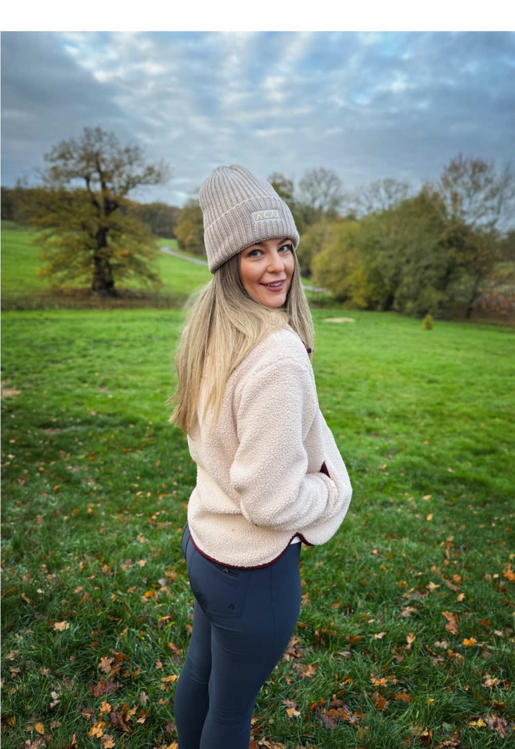 Obsessed with this full outfit from @ACAI Outdoorwear 😍 just the perfect cosy autumn fit! 🍂 Their Black Friday sale started this week so keep your eyes peeled for some amazing deals! You can also use code BECKY for an extra 10% off! 🤩  Gifted  #acaioutdoorwear #autumnoutfit #outdoorsyoutfits #outdoorsygirl #outdoorfashion 