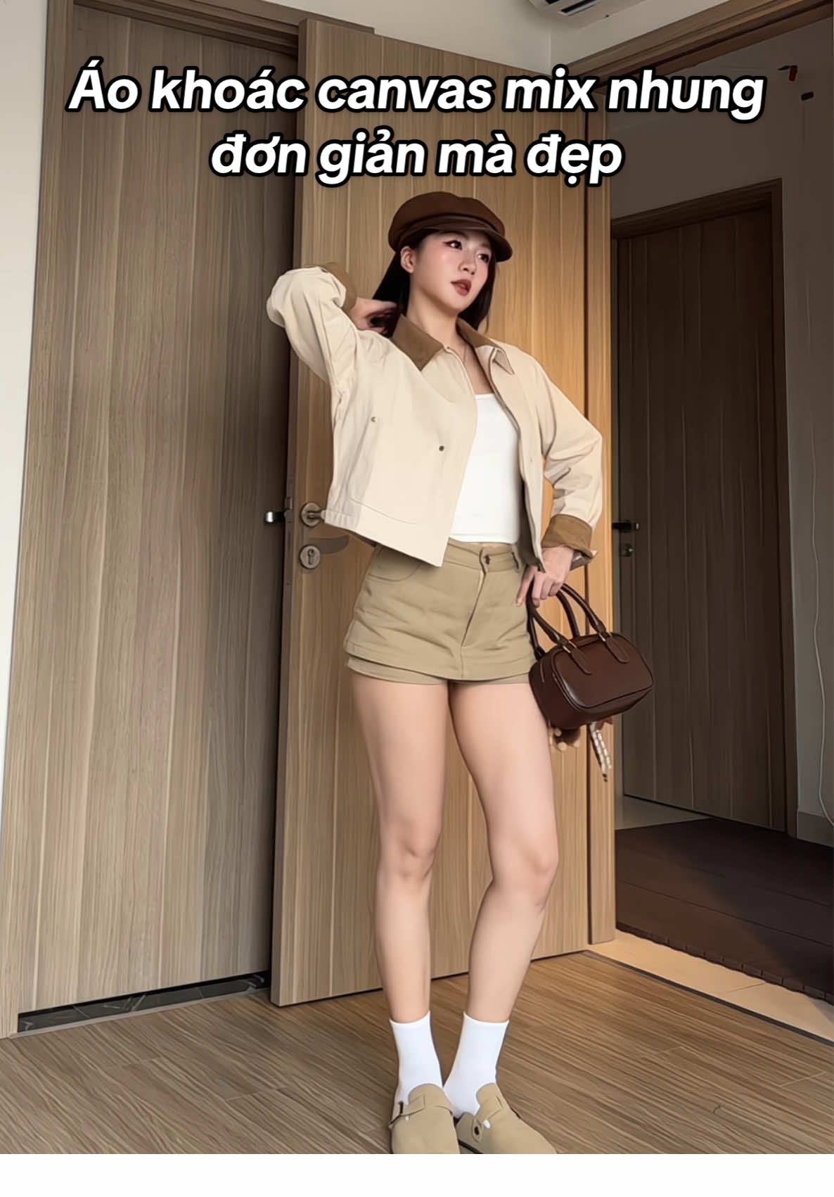 Kiểu này năm nay hot lắm #henioimacgi #xuhuong #aokhoac #lanhmacgi #bycamcam 