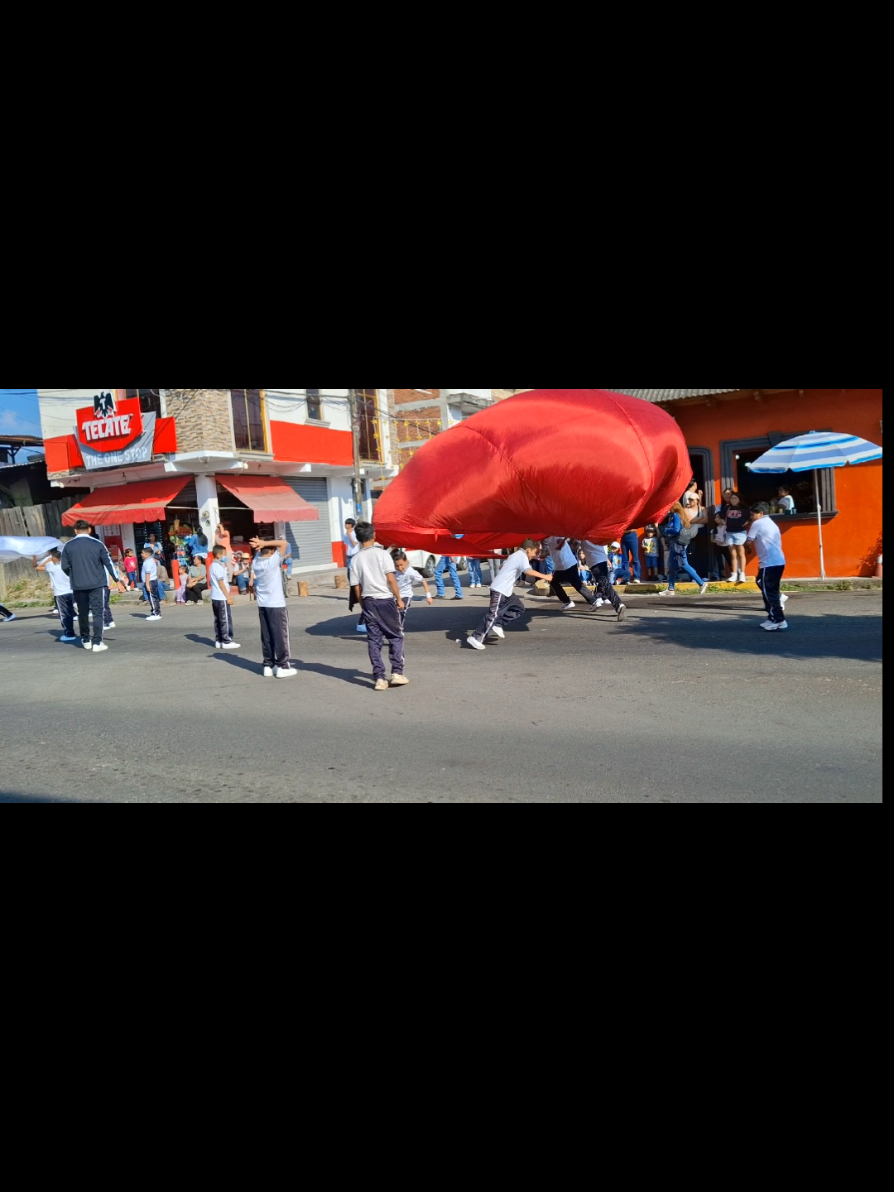 en algun momento tenia que usar este audio 🤭 #mamá  #20denoviembre #nuevoparangaricutiro 