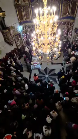 Fragment din slujba Vecerniei Mari și Litia, în ajunul hramului #Bisericii Vovidenia Botosani  #voceabotosani #botosani 