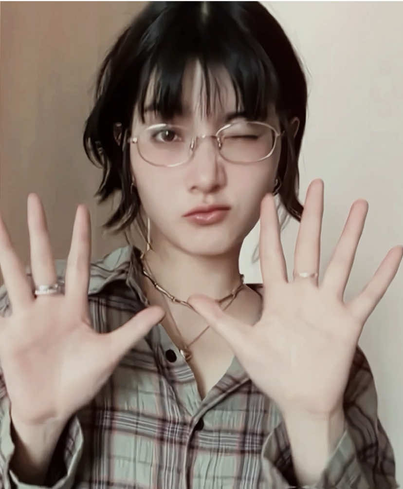 ❘ ✦ AHH SHE’S SO BEAUTIFUL ⋆˚࿔ scp: @esther ໒꒱ ib/ac:@_Gabriela⋆˚࿔ #mable_siriwalee #clairebell #gl #fyp #viral 