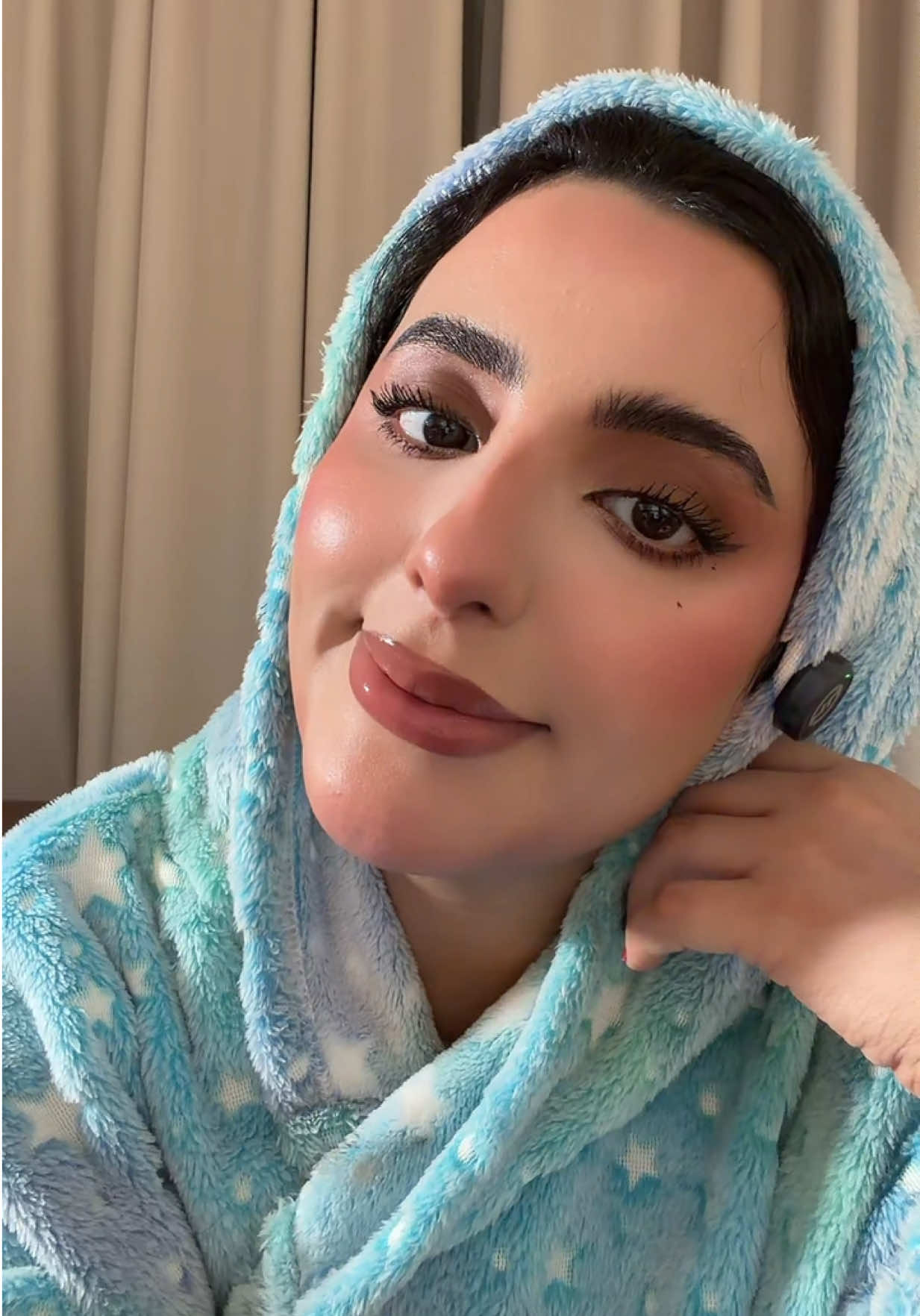 عودة لسواليف التوريات❤️‍🔥❤️‍🔥@بوغينيا | bogenia @makeupforevermiddleeast #ميكب #سواليف #قصص 