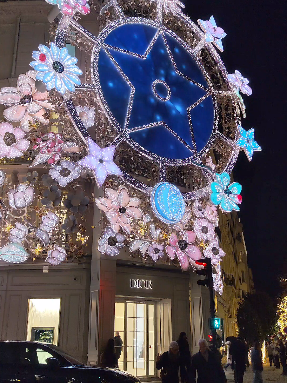 Paris 2025 Christmas Lights - Avenue Montaigne - France Best Places #paris #noel #christmas #viral #bestplace @Belle France 