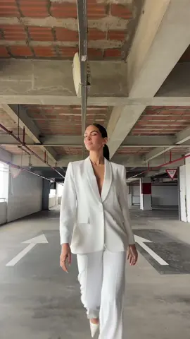 Modo @Miss Universe bebés!!!! Nos vemos en la transmisión de @Diario El Comercio por Youtube hoy!!!! ✨🤍🫡 #missuniverse 