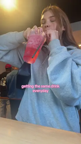 Daily starbucks #starbucksdrinks #starbucksorder #starbucksrun 