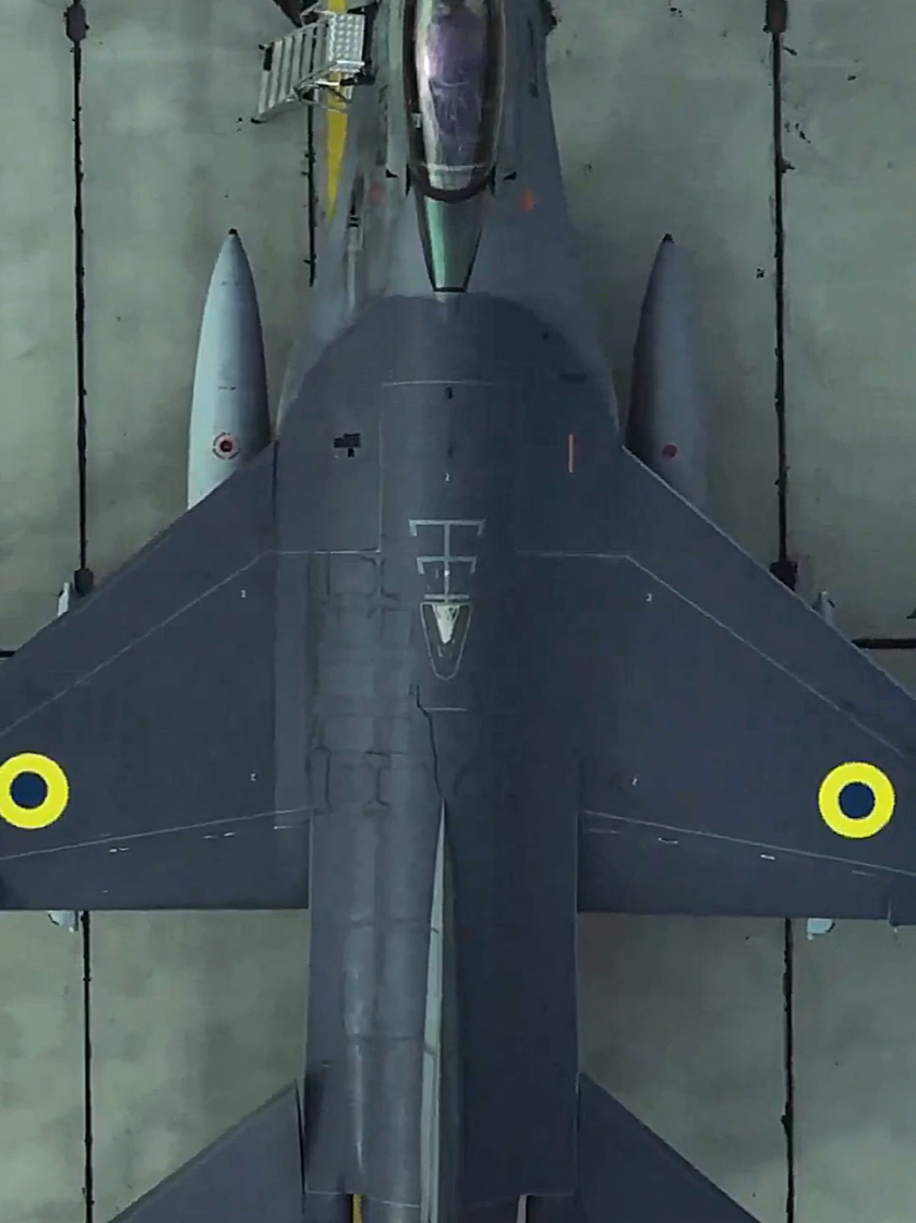 Ukrainian Air Force @air.force.ua.official F-16AM seen pursuing low-flying Russian Kh-101 cruise missiles during Russia’s large-scale air assault yesterday.