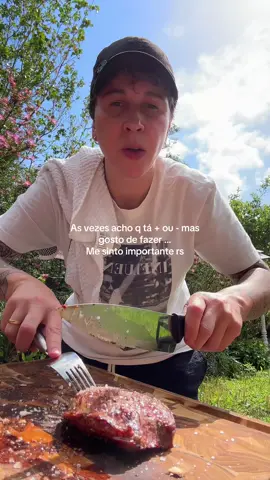 O corte tremido é o charme kkk eu to tentando fazer as coisas que fazia, cortar é fácil? Não mas eu acho que posso dizer que tá fluindo rsrs. 