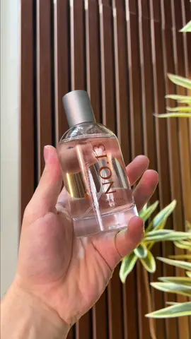 Thơm lắm nha mn . Nam nữ đều dùng được . #nuochoa #nuochoanam #nuochoanu #nuochoachinhhang 