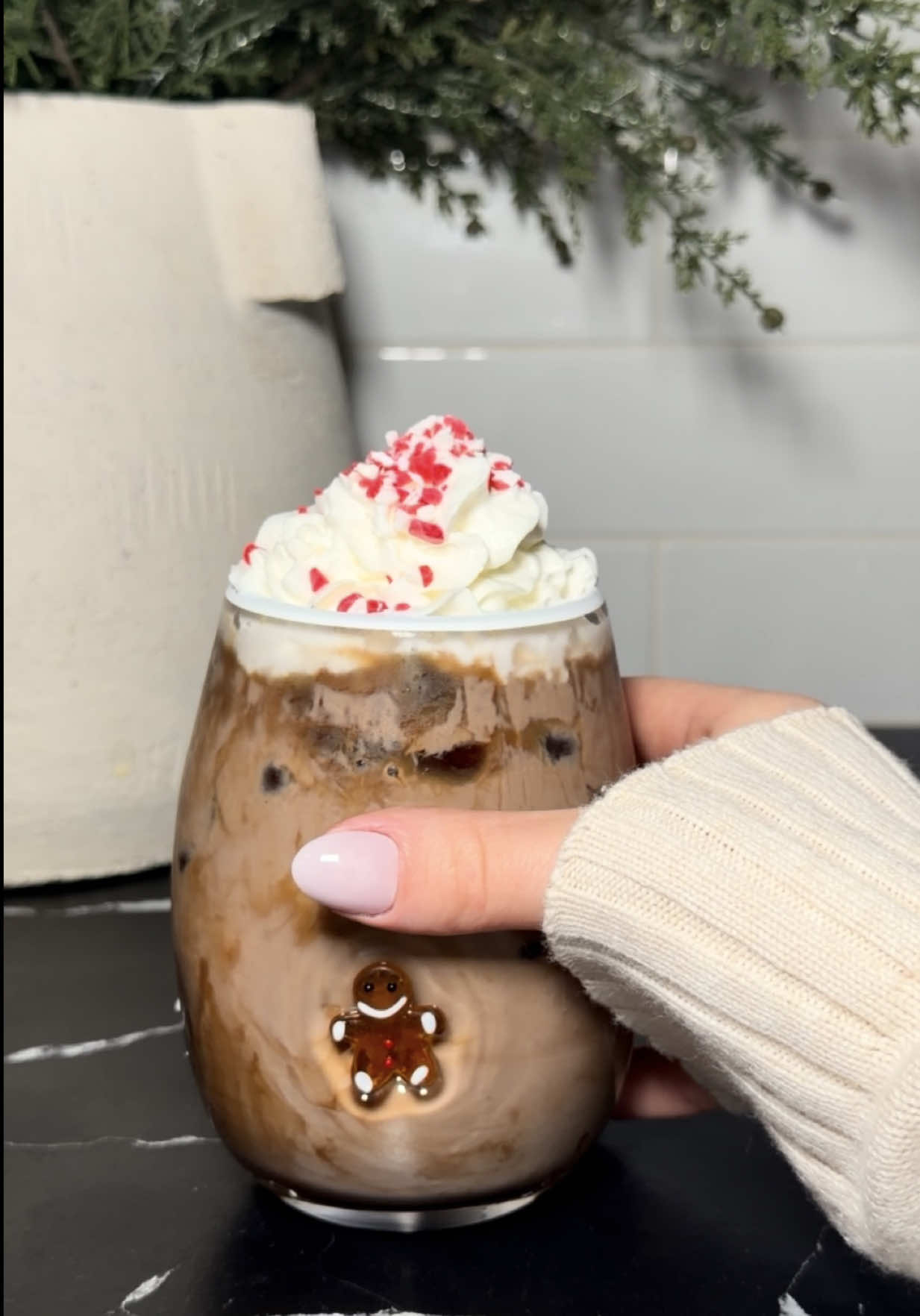 My favorite breakfast lately 🎄🧸🎁🦌 #satisfying #asmrrefill #cravings #christmastok #asmrrestockandorganizing @Huel is now available in target 🎯