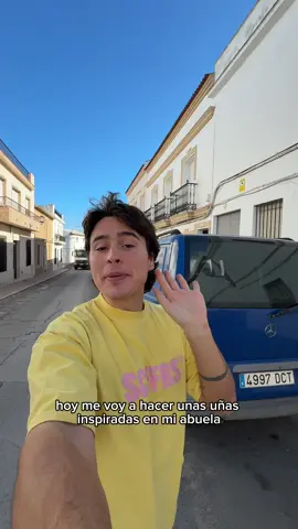 Hoy me he hecho unas uñas inspiradas en mi abuela #abuela #manicura #uñas #uñasacrilicas 
