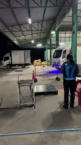 พร้อมออกไปจอดนอน😂