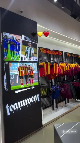 💛❤️💛❤️💛❤️😍😍😍😍 #الترجي_الرياضي_التونسي #الترجي_الرياضي_التونسي🇧🇪 #الترجي_الرياضي_التونسي_غول_افريقيا #foryoupage #الشعب_الصيني_ماله_حل😂😂 