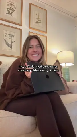 Day 20 trying to make Nello go viral 👍 #socialmediamarketing #socialmediamanager #corporatehumor #officehumor #viral 