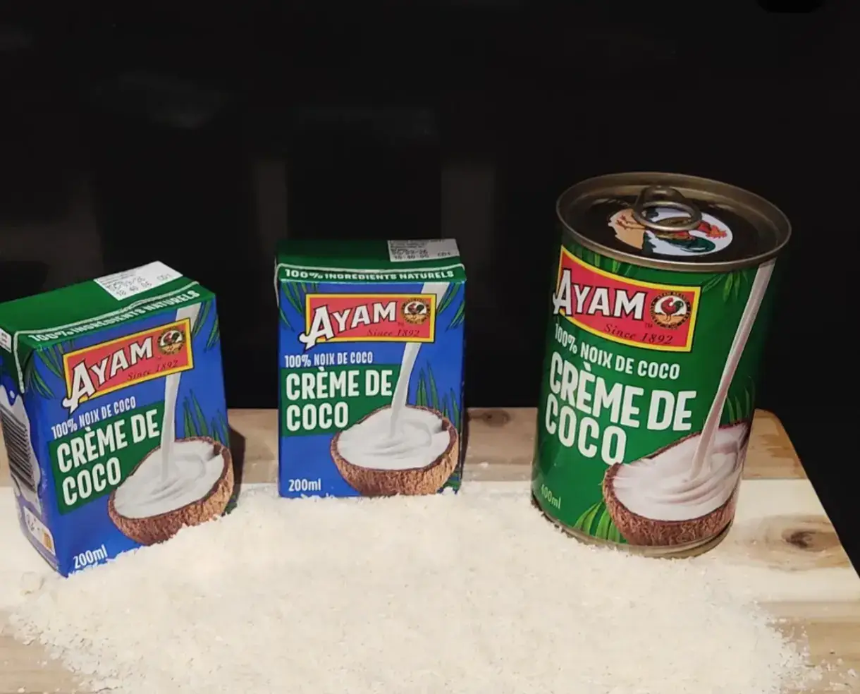 Qui n'aime pas la coco ? Je vous présente la crème de coco de @ayamfrance. J'affectionne énormément cette marque. Elle est très qualitative et propose un large choix de produits. La crème de coco de Ayam est composée de 100 % de coco et 100 % d'ingrédients naturels. Sa texture est tellement crémeuse. On peut l'utiliser pour des sauces, pour des desserts et des boissons. J'ai quelques idées de plats et desserts car je l'utilise régulièrement en cuisine. Alors, selon vous, quelles recettes vais-je faire avec cette crème de coco ? Merci @sampleo_france et Ayam pour cette sélection gourmande. #ayamfrance #sampleo #coco #cremecoco #collaborationcommercialenonremuneree 