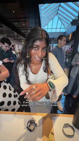 My @apple holiday wish list 📝🙂‍↕️❤️ @Miranda Sanchez    #preethisdiary #apple #holidays #giftideas